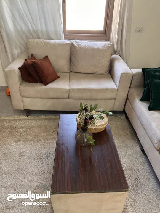 طقم كنب شبه جديد للبيع