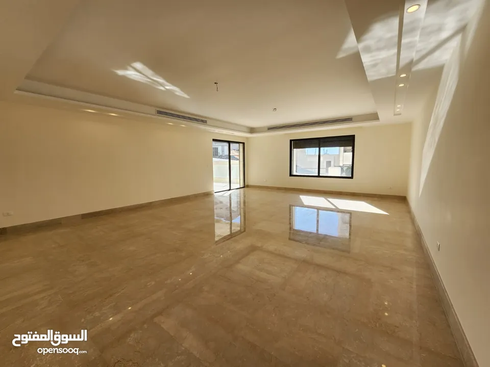 شقة طابقية فاخرة للبيع في عبدون  ref : 14385
