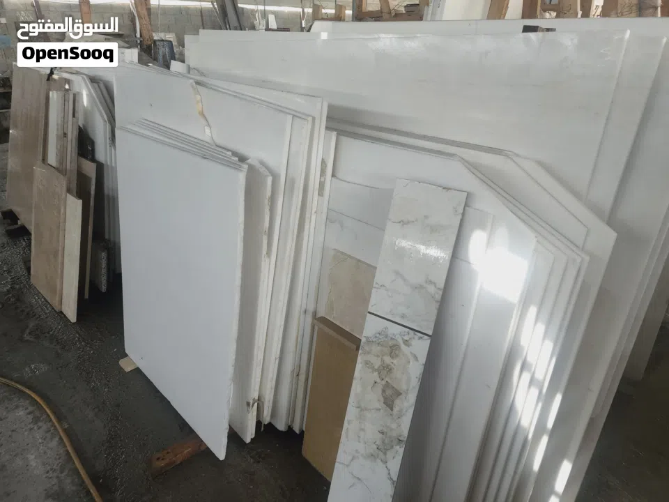رخام ثاسوس كريستال يوناني الواح سماكه 20مم نوعيه فاخره مستوا قصور او بهو كبار الاعمال ارضيات او جدار