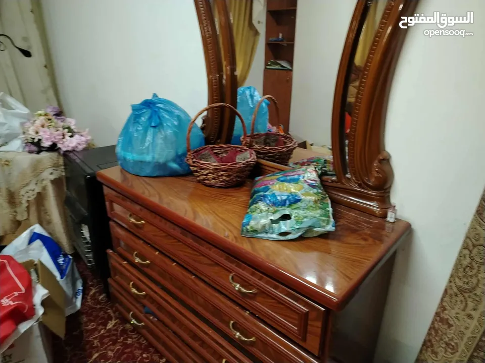 اثاث مستعمل في حالة ممتازة