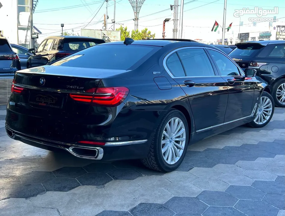 BMW 740Li XDrive Plug in وارد الوكالة قاطعة : 29000 km فقط