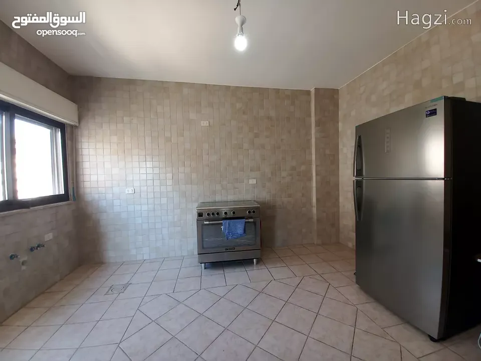 شقة شبه مفروشة للايجار في دير غبار  ( Property 33412 ) سنوي فقط