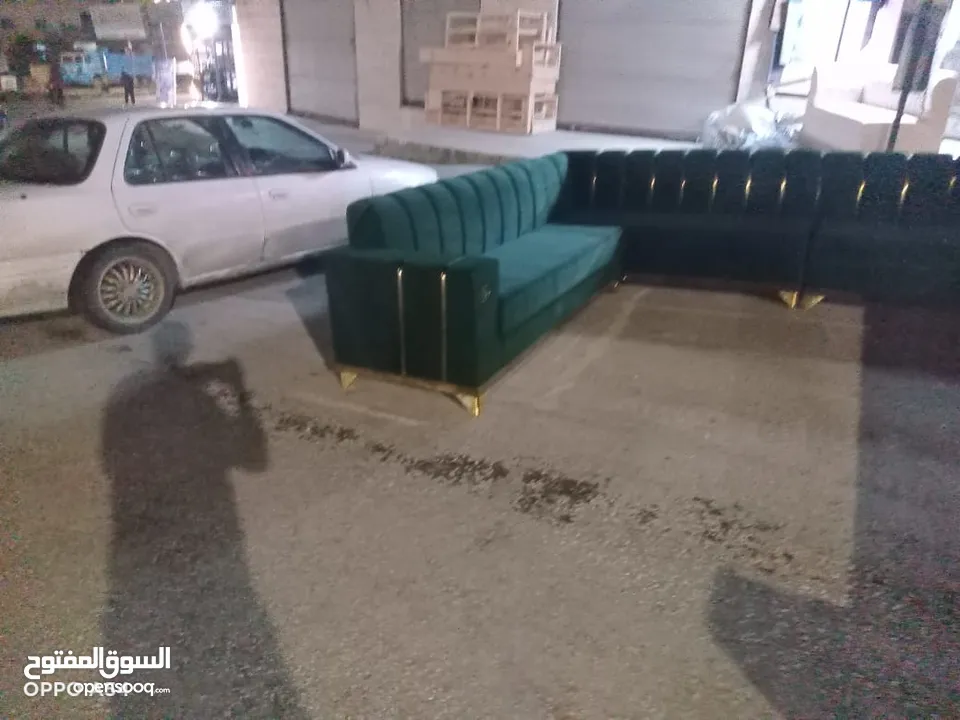 جلسات عربيه وجلسات خليه وكنب وفراشات تختوت جميع المواصفات