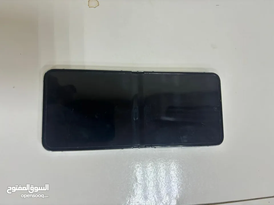 سامسونج فليب5  5G منكسرة الشاشة للبيع