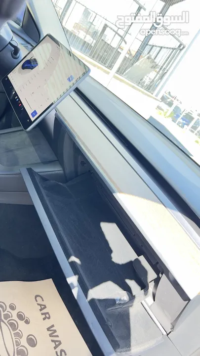 TESLA  MODEL ( 3 ) 2023 فحص اربعه جيد اوتوسكور كحلي داخلي اسود ممشى قليل  b+