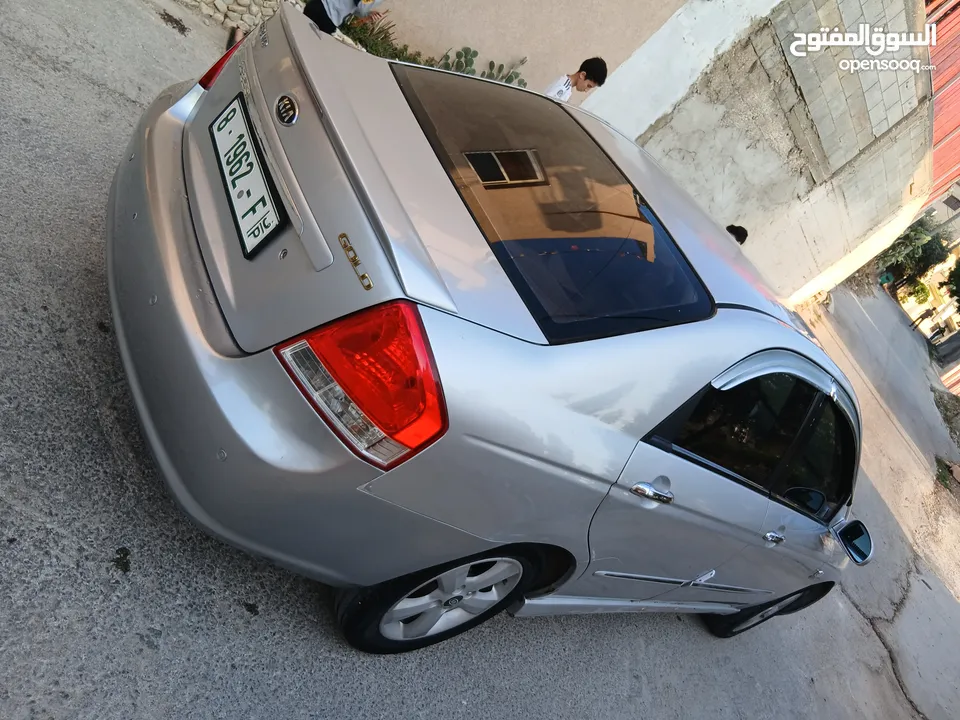 كيا سيراتو 2007