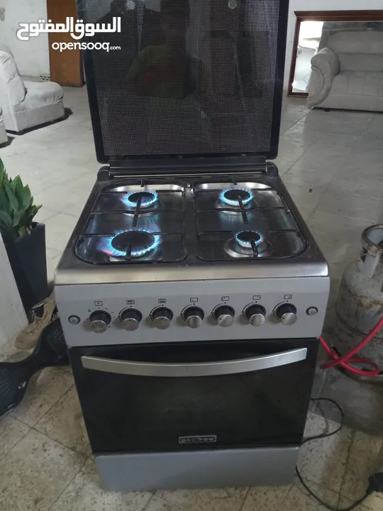 ثلاجه شبه جديد استعمال خفيف 120/ كولر ماء  استعمال خفيف 35دينار/ غاز شبه جديد استعمال خفيف 75دينار