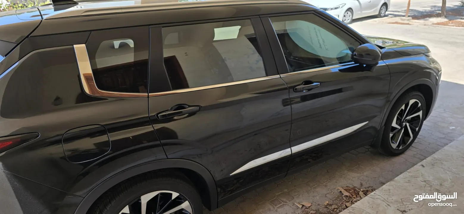MITSUBISHI OUTLANDER 2024 BRAND NEW warranty with full coverage insurance