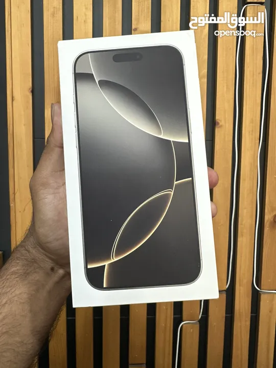 iPhone 16 Pro Max 256Gb Natural Titanium New