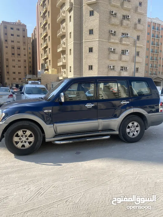 ￼ Mitsubishi Pajero