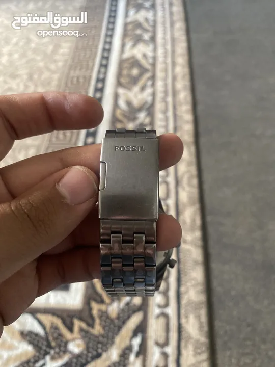 ساعة للبيع سعر نار