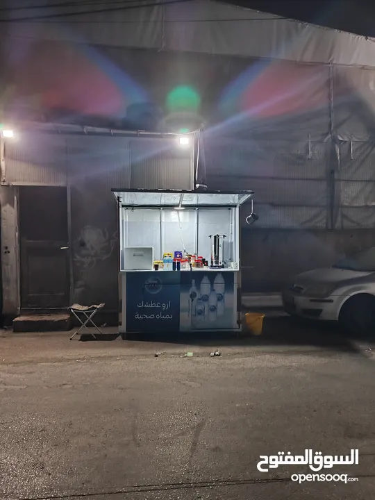 عربة مشروبات للبيع