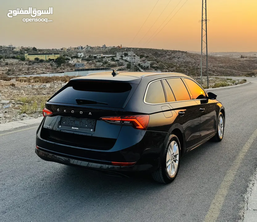 اوكتافيا 2021/20 بالنايلون منمرة من اربع شهور حررق سعرر 95.000 شيكل كاش و نهاائي