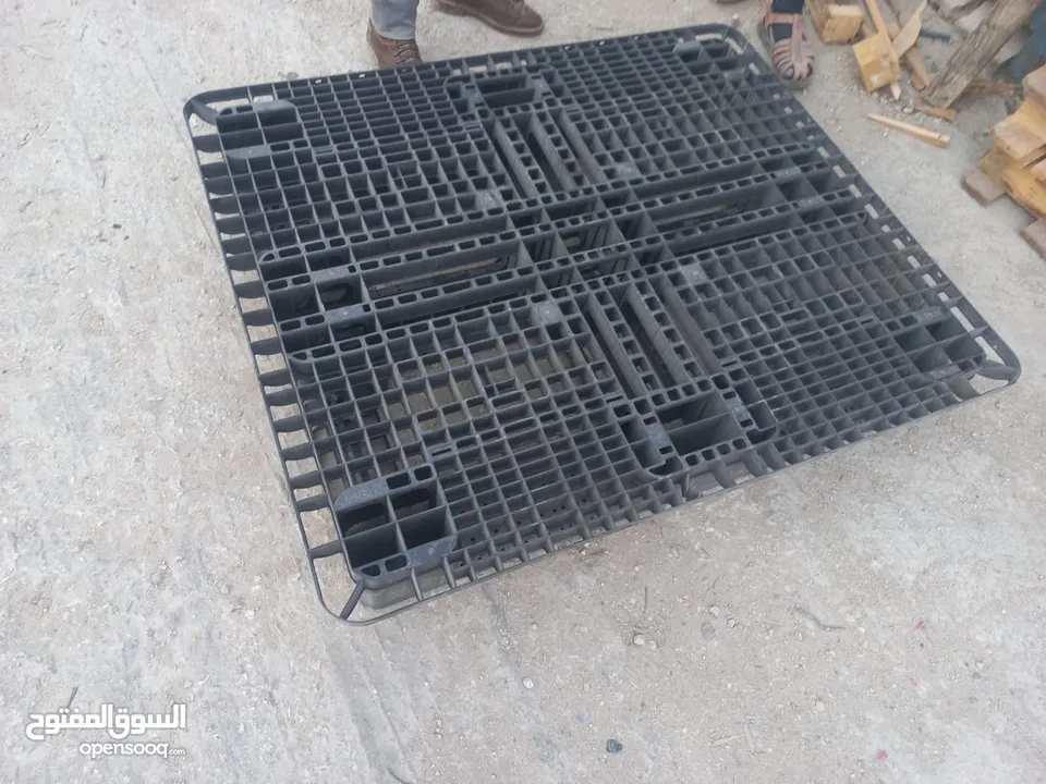 شراء وبيع طبالي خشب وبلاستك، شو في عندك رن وانشاء الله خير
