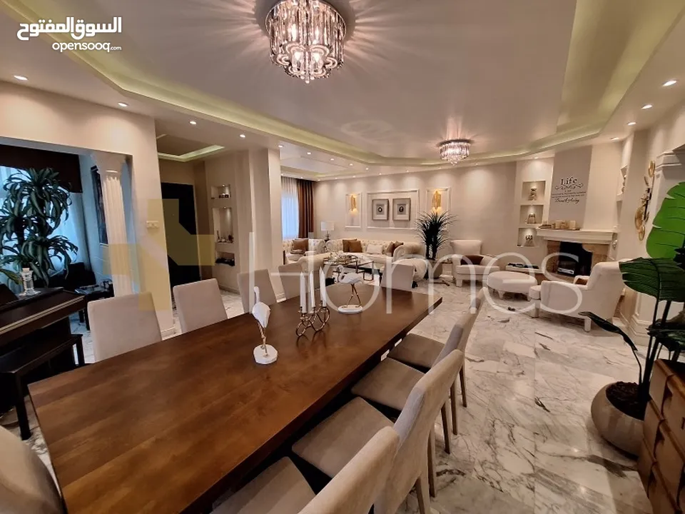 فيلا متلاصقة للبيع في ديرغبار، بمساحة بناء 385م ومساحة ارض 700م