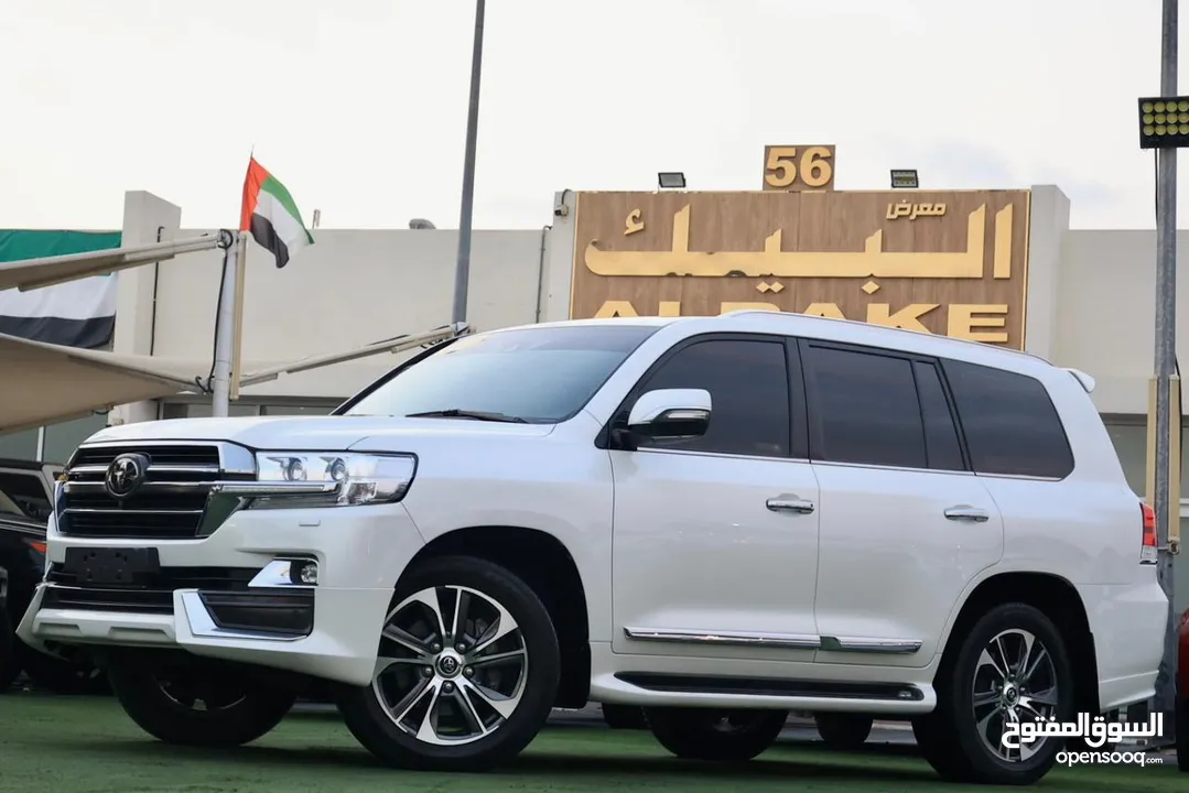 TOYOTA LAND CRUISER 2020 VXR  5.7 Grand Touring S