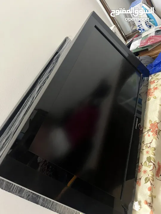 Samsung TV with stand