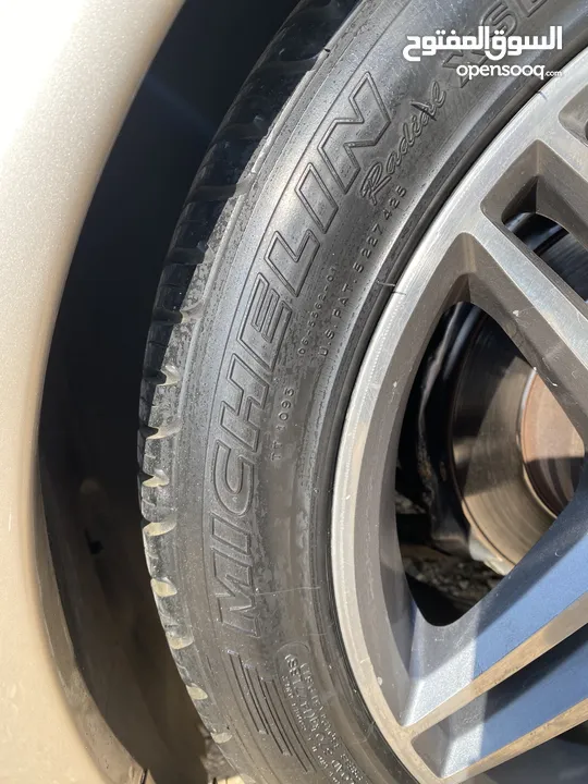 جنط 17 amg بدون شعور ولا كسور مع كوشوك ممتاز