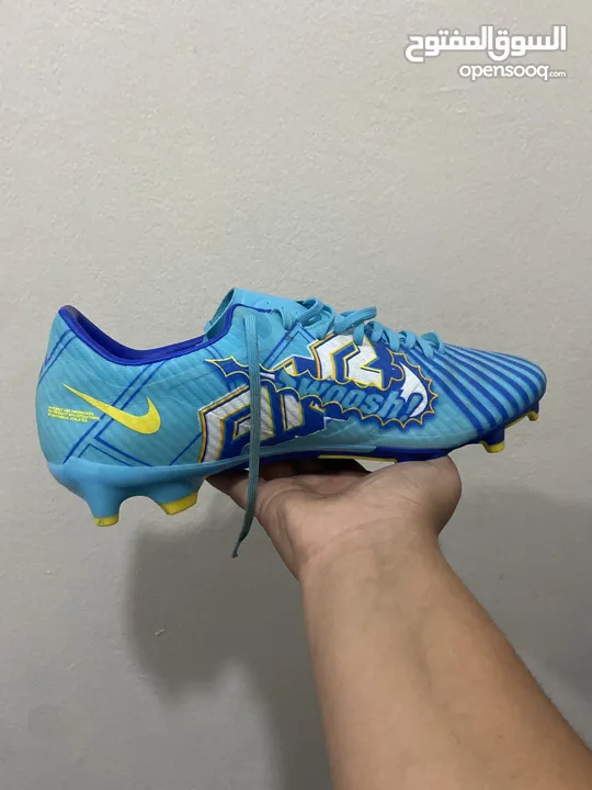 حذاء نايك كرة قدم air zoom ازرق استعمل خفيف