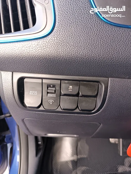 KIA RIO 2012 كيا ريو 2012 هاتش باك فل كامل مع فتحه أعلى مواصفات