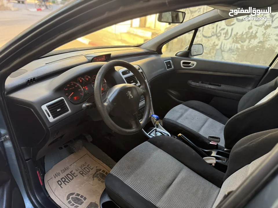 بيجو 307 موديل 2006 اصل برايفت فحص نظيف نفض كامل جديد السيارة موجوده في قلقيلية المدينة