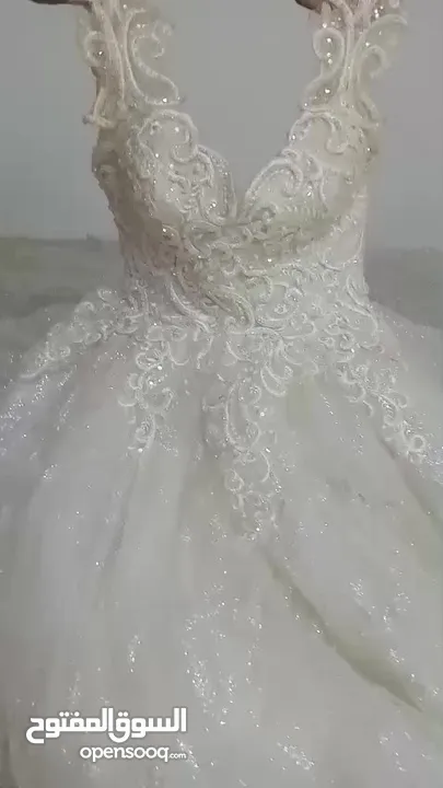 فستان زفاف للبيع