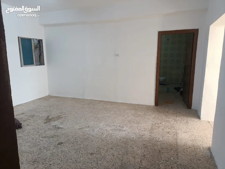 شقة فارغة للأيجار في جبل النظيف