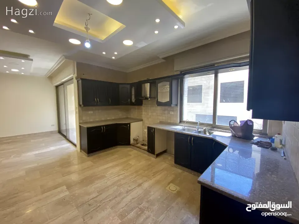 شقة غير مفروشة للإيجار 300م2 ( Property 15962 ) سنوي فقط