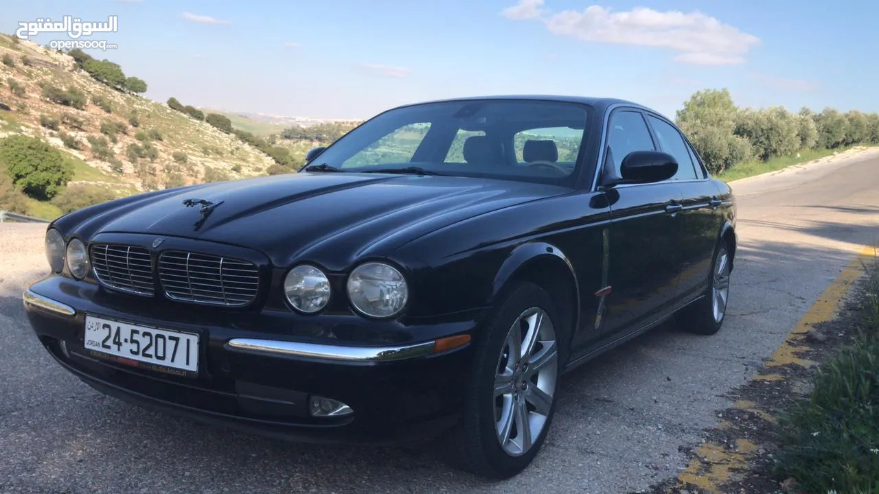 جاكوار xj 2004