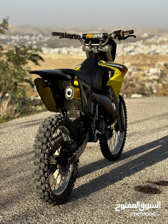 Rm125 2stroke للبيع