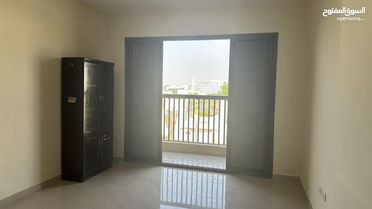 Executive bed space for rent in ewans in dip1 for Indians