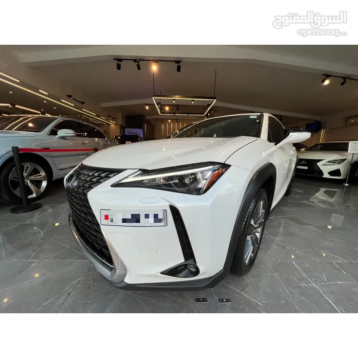 Lexus - *UX200*