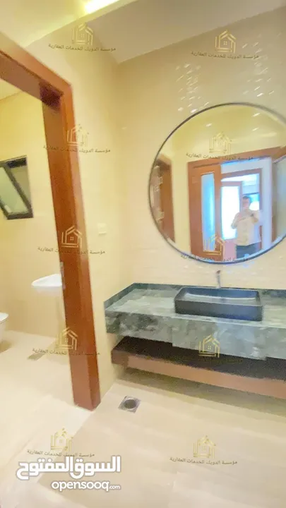 شقة فاخرة جديدة لم تسكن بتصميم عصري