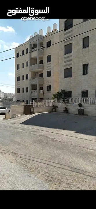 شقه للبيع في البيرة