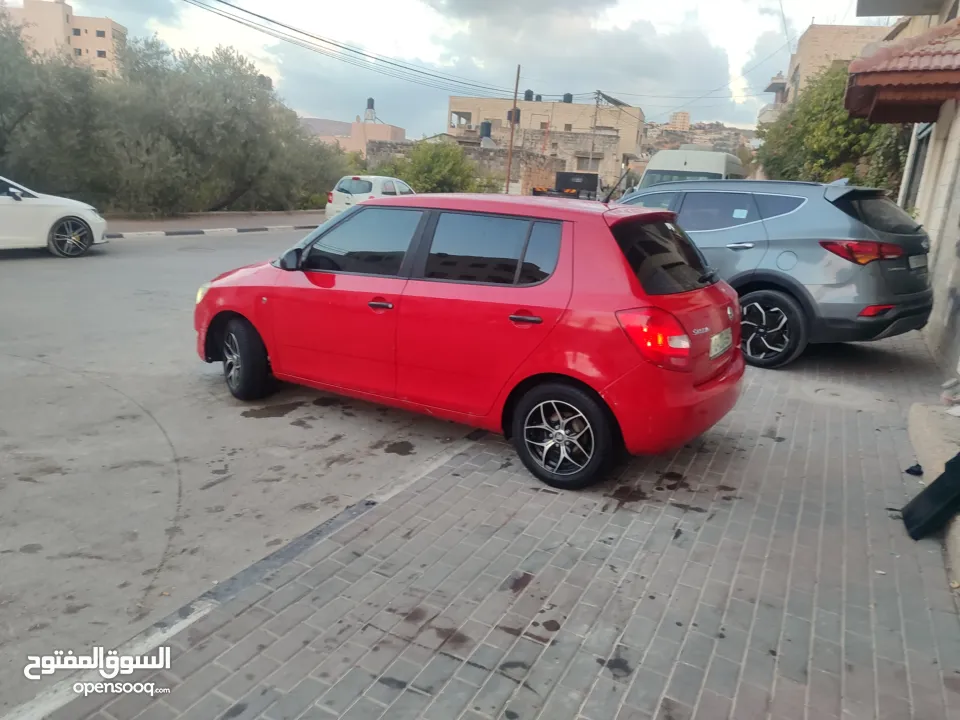 سكودا فابيا بنزين برايفت جير عادي