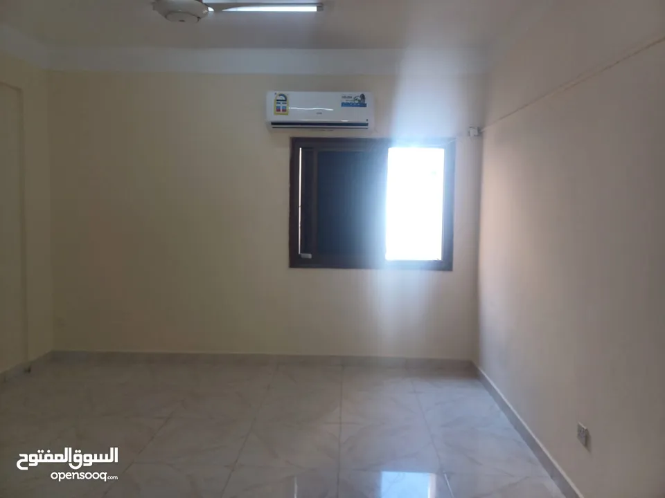 غرفة للإيجار في الخوير مع حمام ومطبخ  Room for rent khuwair 17/2 Room Bathroom Kitchen