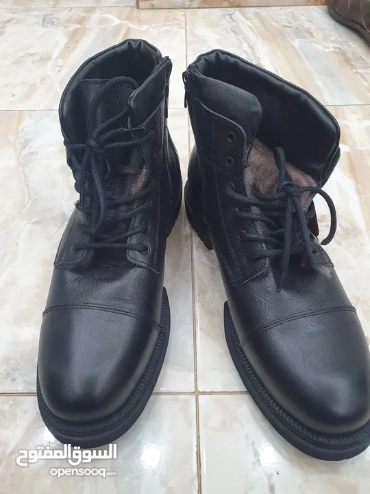 حذاء جلد ماركة lc Wai Kiki مقاس 45 سعر حرق