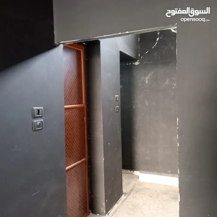 مخزن للايجار على الشارع الرئيسي خط نابلس - جنين