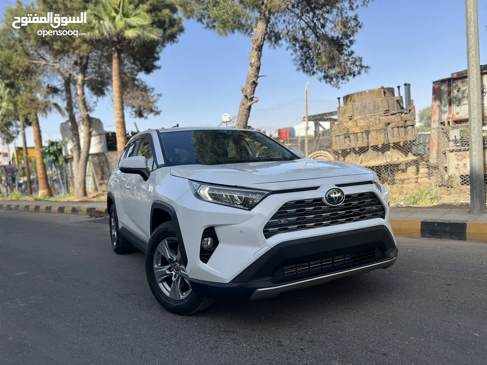تويوتا RAV-4 2022 ليثيوم