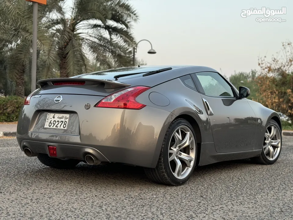 نيسان Z370 موديل 2010 بحاله نادره جداااا كامل المواصفات