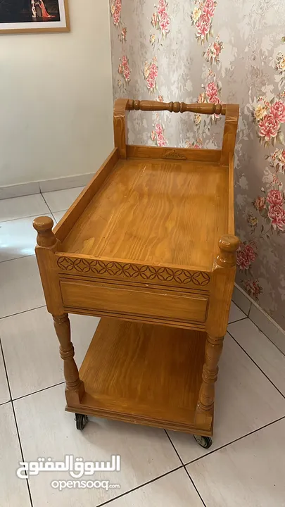 Fine wood Moving food table طاوله نقل الطعام فخمه خشبيه