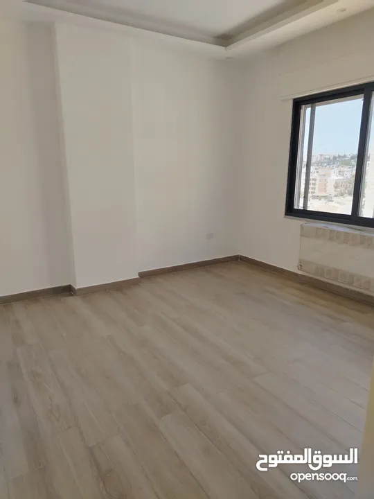 شقة بسعر مميز للبيع دير غبار