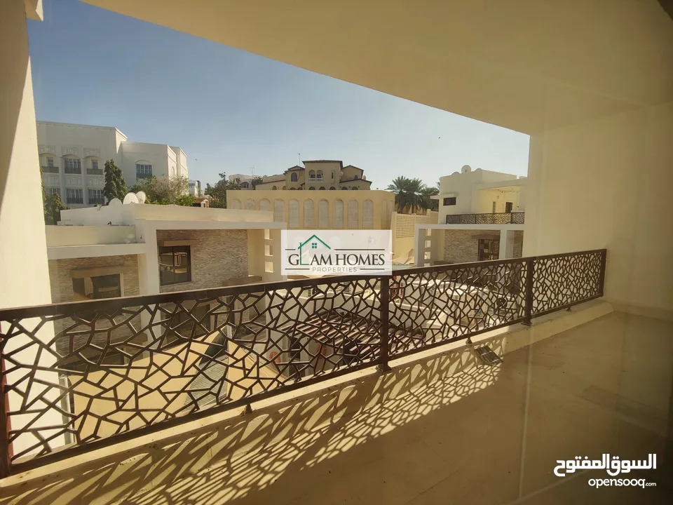 Beautiful modern 4 BR villa for rent in Madinat Al Ilam Ref: 609J