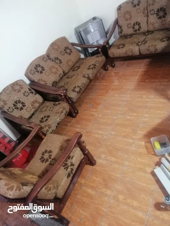 طقم موريس بحالة ممتازه