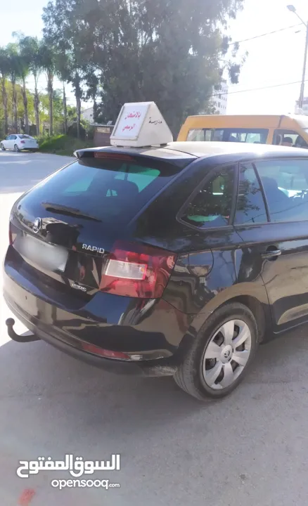 سكودا رابيد هاتشباك 2015 تدريب سياقة