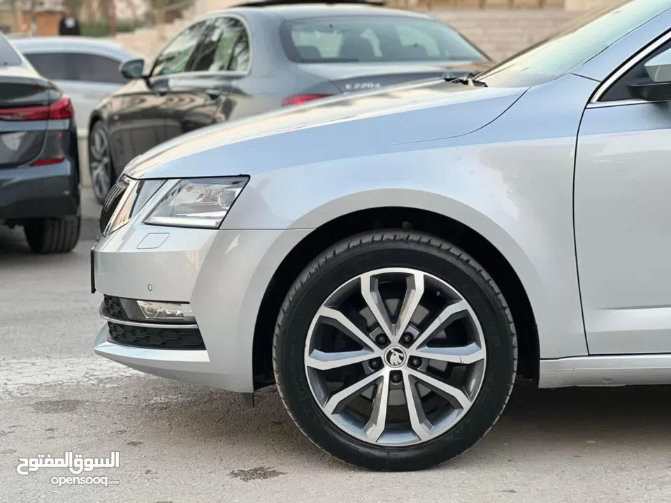 سكودا اكتافيا ستيشن ترخيص 2020