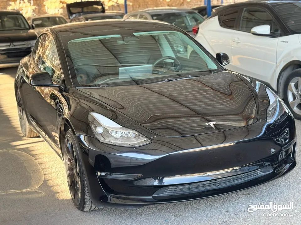 Tesla Model Performance  2023 4 Wheeel drive اعلى فئة في التيسلا صنف ال Performance