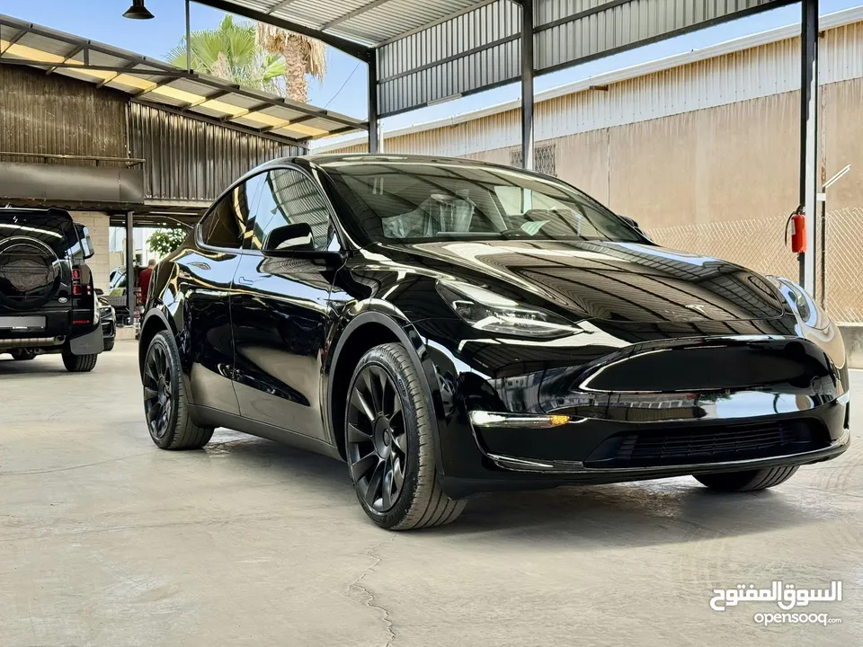 Tesla Model Y 2023 ( LONG RANGE DUAL MOTOR ) , 22 الف مايل ، فحص كامل ، ايرباج مغلق