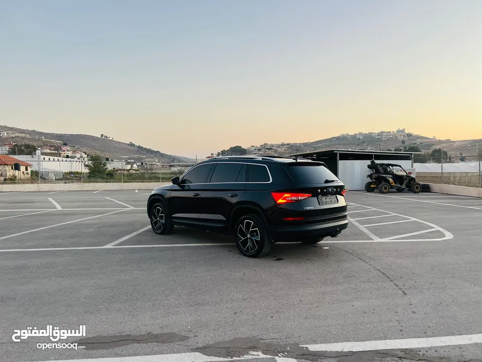 سكودا كودياك  فل الفل فتحة سقف بانوراما 190 حصان  4x4- /2020  دفع رباعي عداد قليل 30000