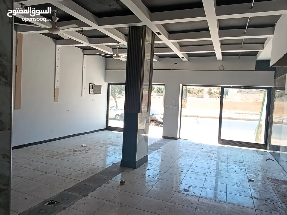 محلات تجاريه للايجار في شفابدران على دوار الحجاج